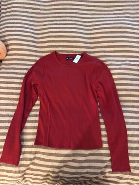 GAP Women's Ribbed Long-Sleeve Top - Red